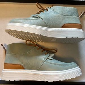 Dr. Martens Airware Women’s Shoes, Size 7, Light Blue, Bouncing Sole, Brand New